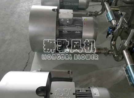 高壓風(fēng)機安裝現(xiàn)場