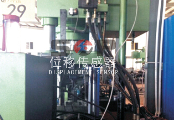 拉繩位移傳感器用于液壓系統(tǒng)